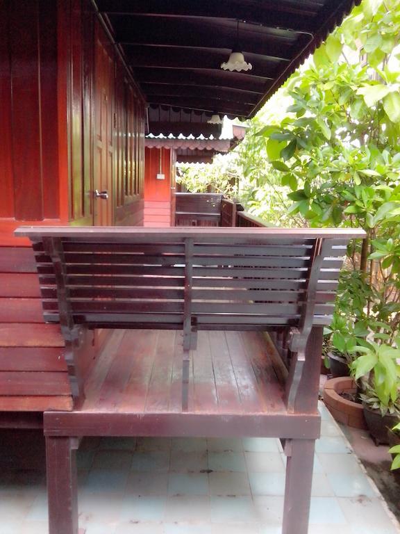 Pensión Baan Kong 2*